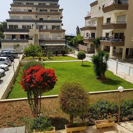 아파트 Lordos River Beach Complex 레메소스