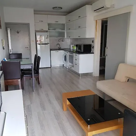 Lordos River Beach Complex 레메소스